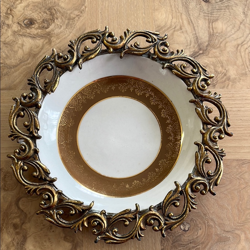 Royal Elizabet Elegant Gold /Beige /ivory Decorative Bowl with Brass frame